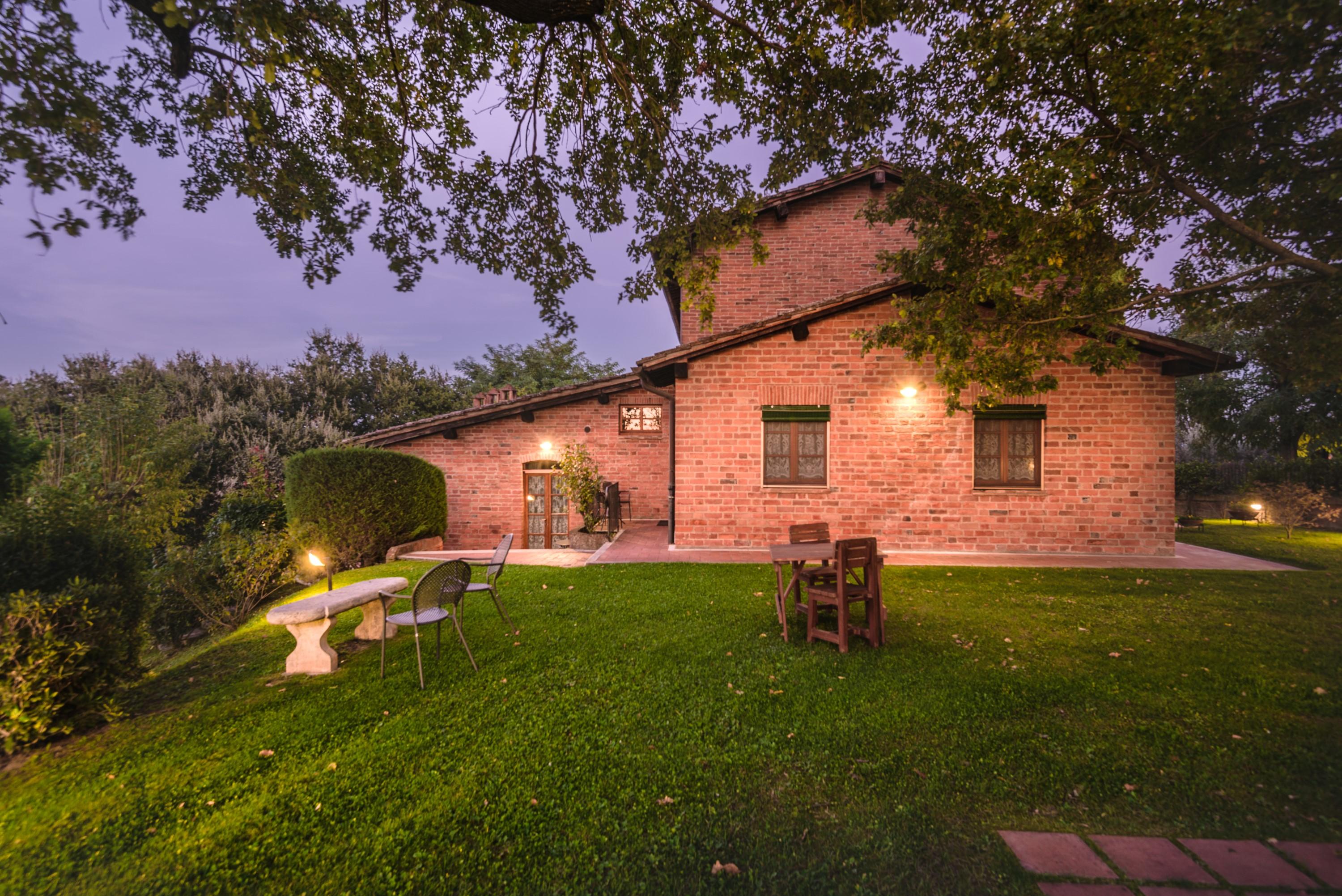 דירות Acquaviva  La Casa Delle Querce מראה חיצוני תמונה