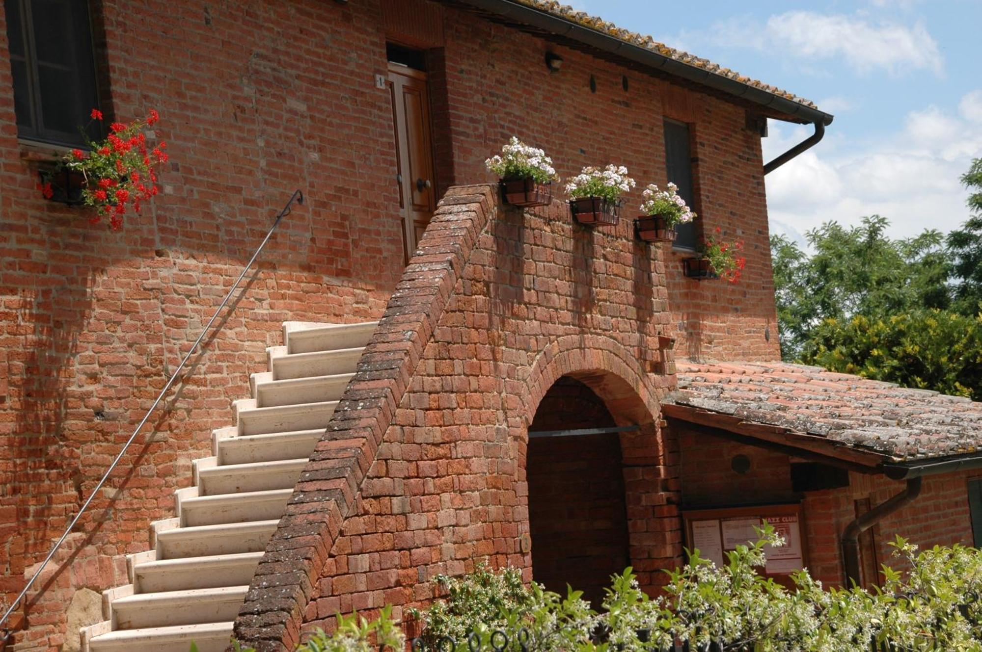 דירות Acquaviva  La Casa Delle Querce מראה חיצוני תמונה