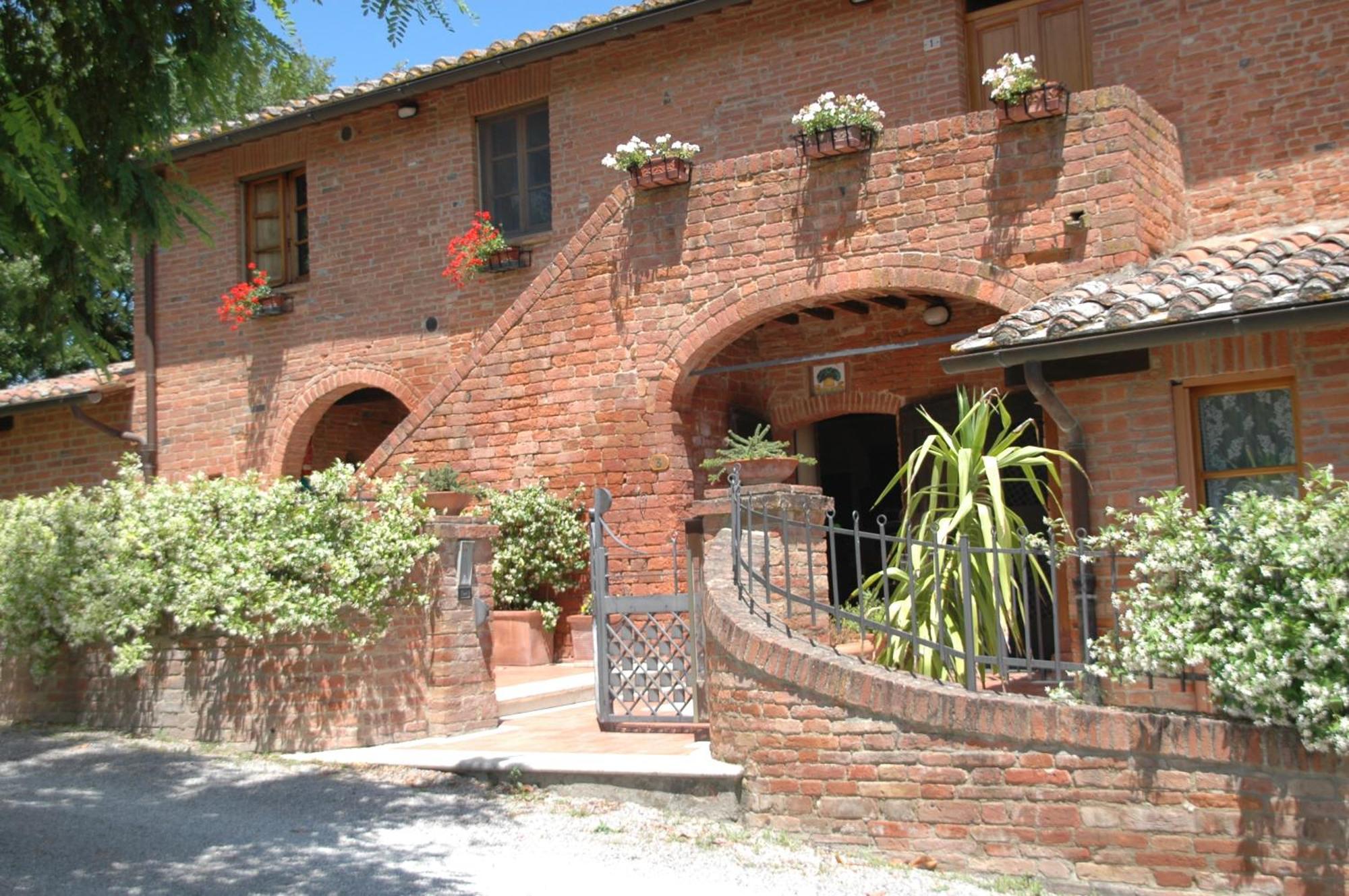 דירות Acquaviva  La Casa Delle Querce מראה חיצוני תמונה