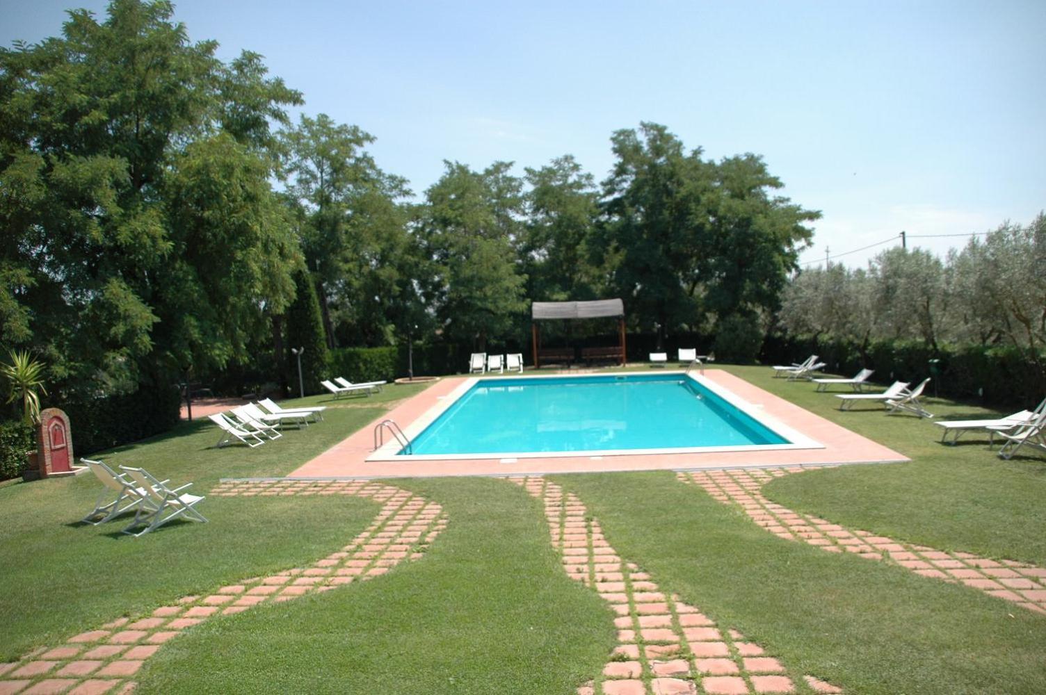 דירות Acquaviva  La Casa Delle Querce מראה חיצוני תמונה