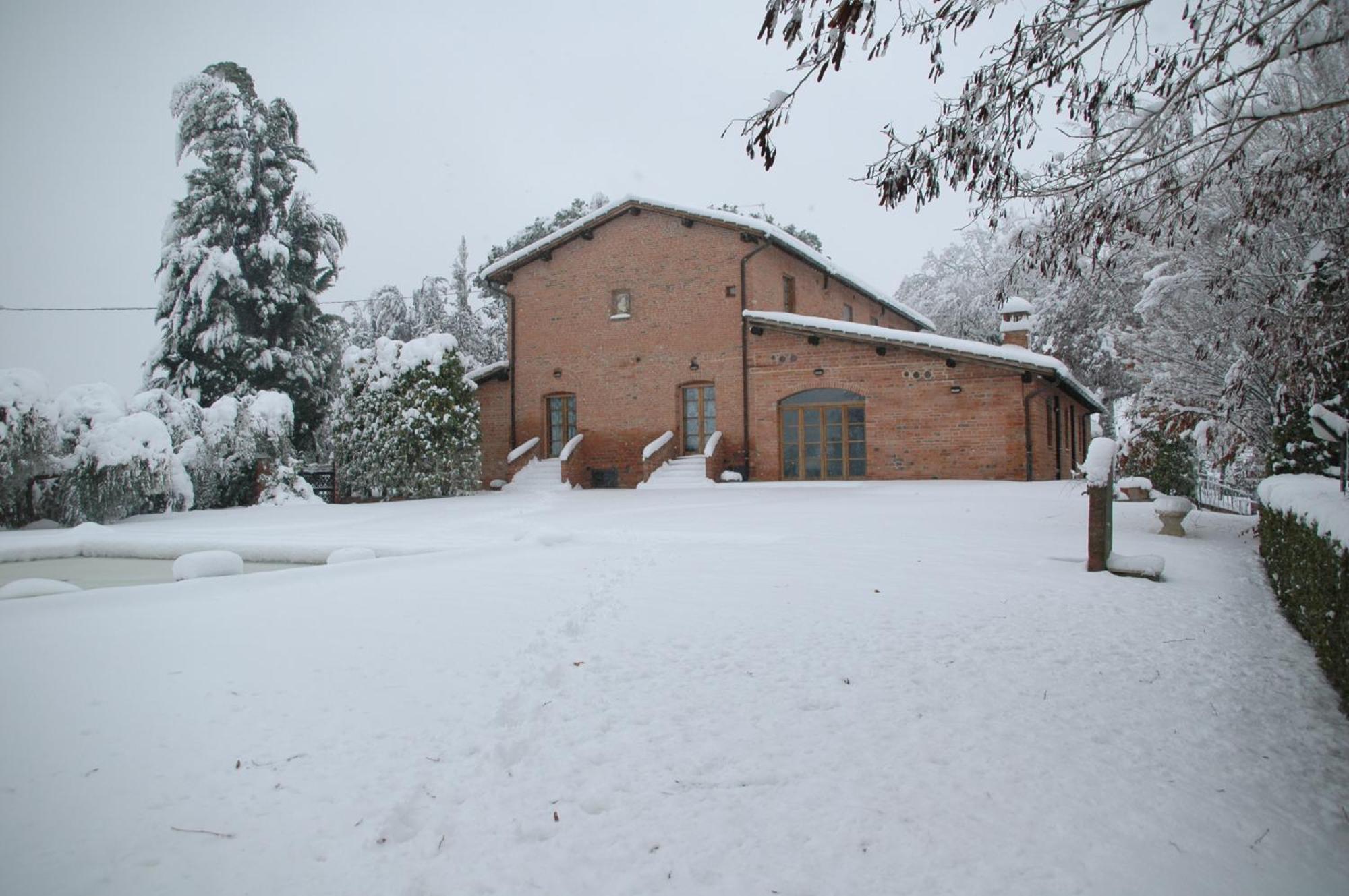 דירות Acquaviva  La Casa Delle Querce מראה חיצוני תמונה