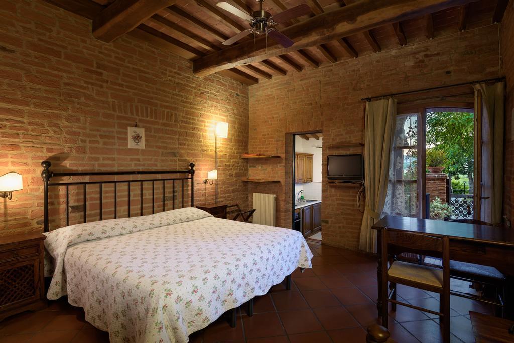 דירות Acquaviva  La Casa Delle Querce מראה חיצוני תמונה